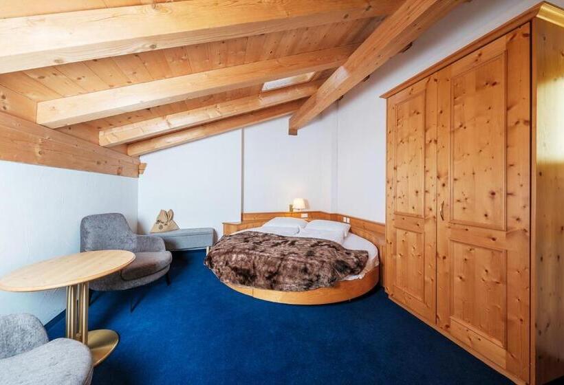 غرفة عائلية, Bunda Davos