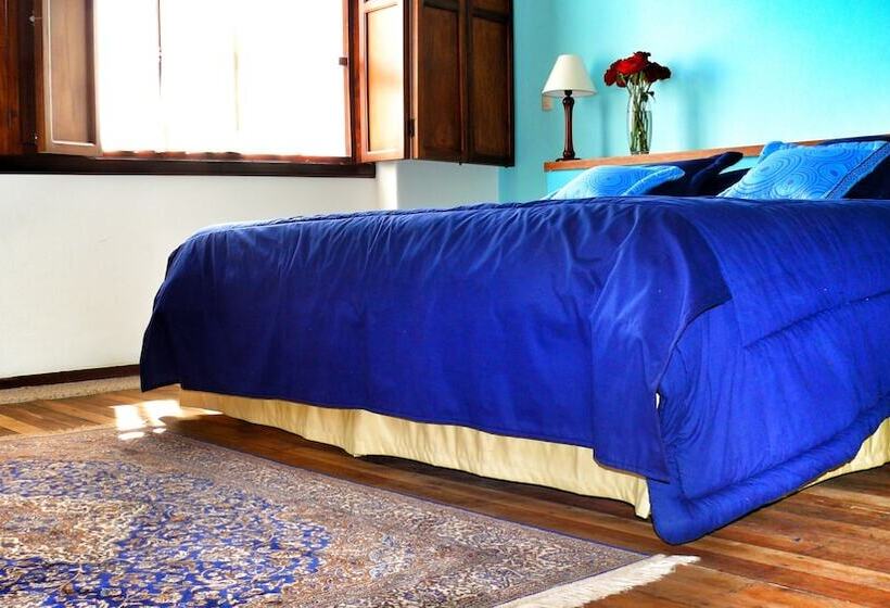 غرفة قياسية, Casa De Las Rosas