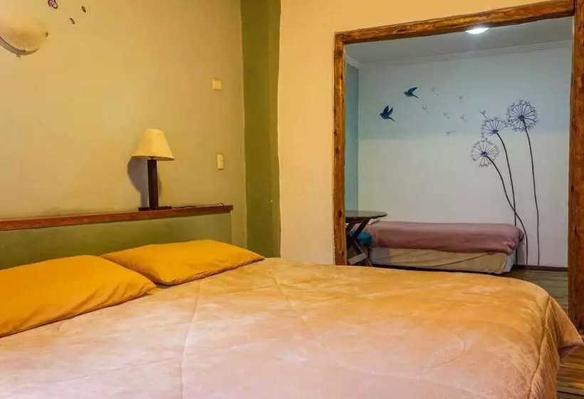 اتاق استاندارد سه نفره, Casa De Las Rosas