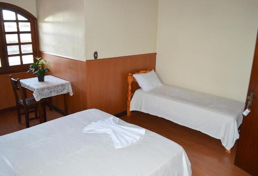 스탠다드 트리플 룸, Castel