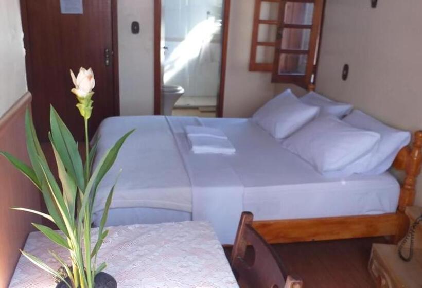 스탠다드 트리플 룸, Castel