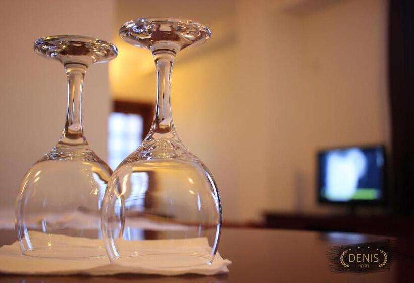 اتاق استاندارد, Denis