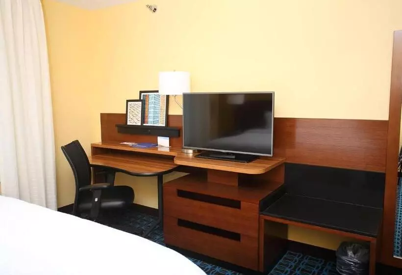 キングサイズベッドのスタンダードルーム, Fairfield Inn & Suites By Marriott East Grand Forks
