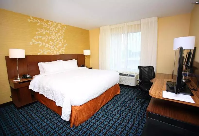 キングサイズベッドのスタンダードルーム, Fairfield Inn & Suites By Marriott East Grand Forks