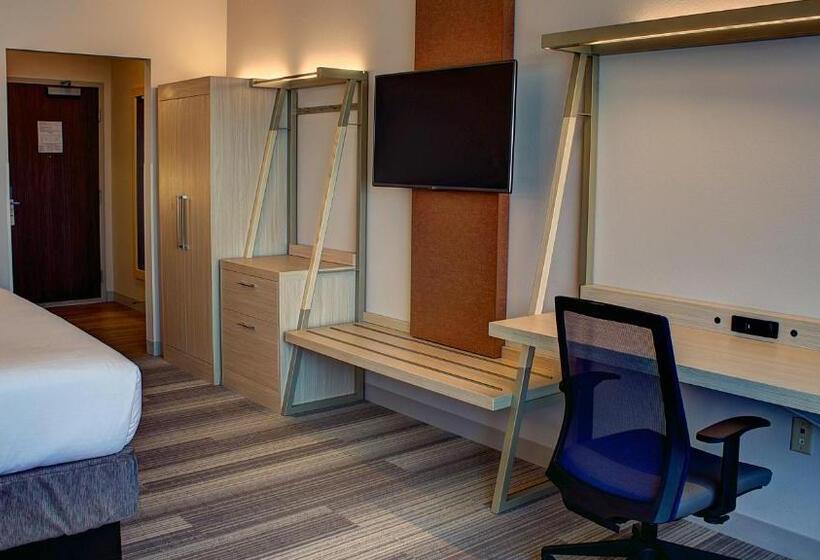 غرفة قياسية سرير كينج, Holiday Inn Express Spencer, An Ihg