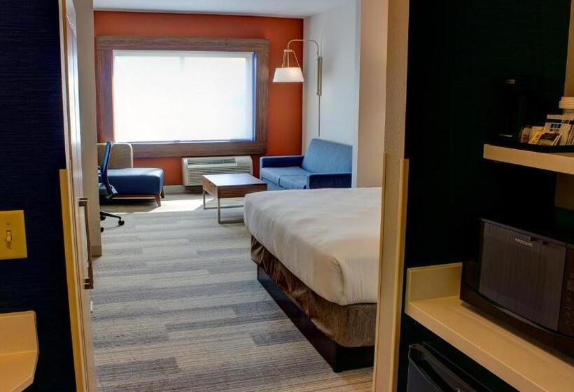 סוויטה אקזקיוטיב, Holiday Inn Express Spencer, An Ihg