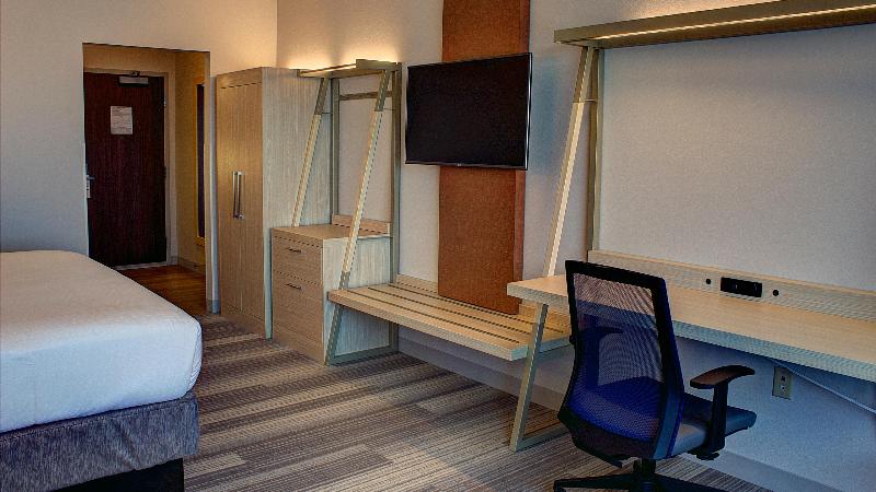 Стандартный Номер Кровать Кинг, Holiday Inn Express Spencer, An Ihg