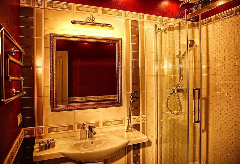 سوییت, Imperia City