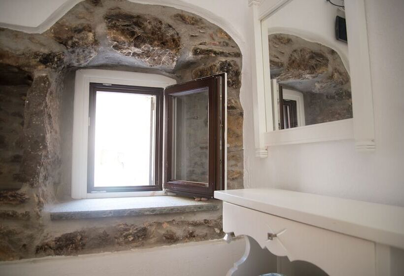 高级工作室, Lida Mary