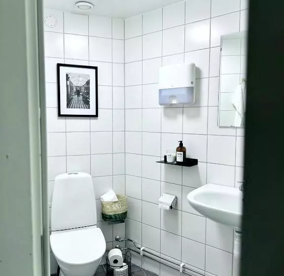 浴室共有のエコノミールーム, Linnéplatsens Hotell & Vandrarhem