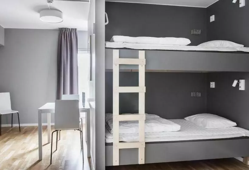 バスルーム共同エコノミー4人部屋, Linnéplatsens Hotell & Vandrarhem
