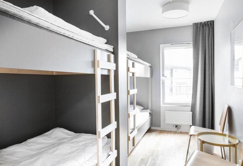 经济四人间 - 带共用浴室, Linnéplatsens Hotell & Vandrarhem