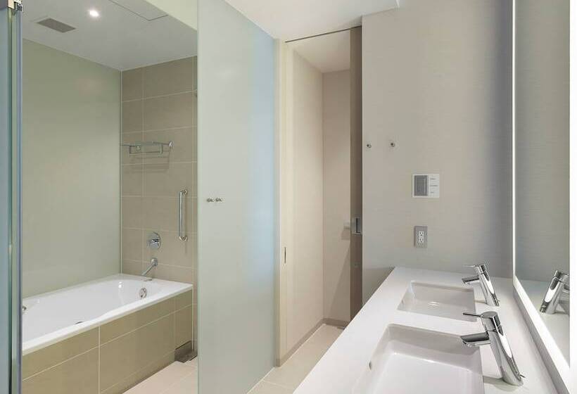 Номер Deluxe, Millennium Mitsui Garden Hotel Tokyo   Ginza