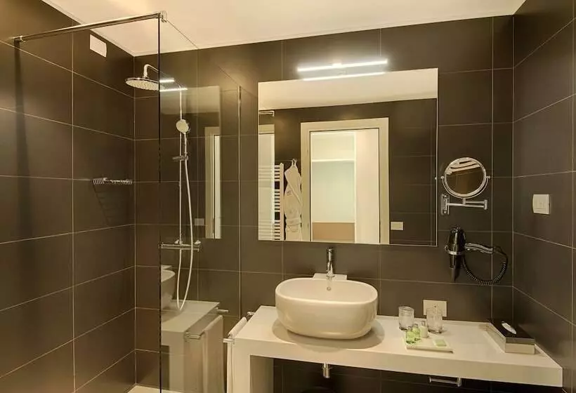 اتاق استاندارد, NH Trento