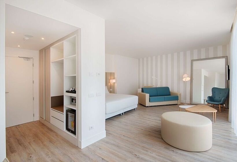 سوئیت جونیور با چشم‌انداز, NH Trento