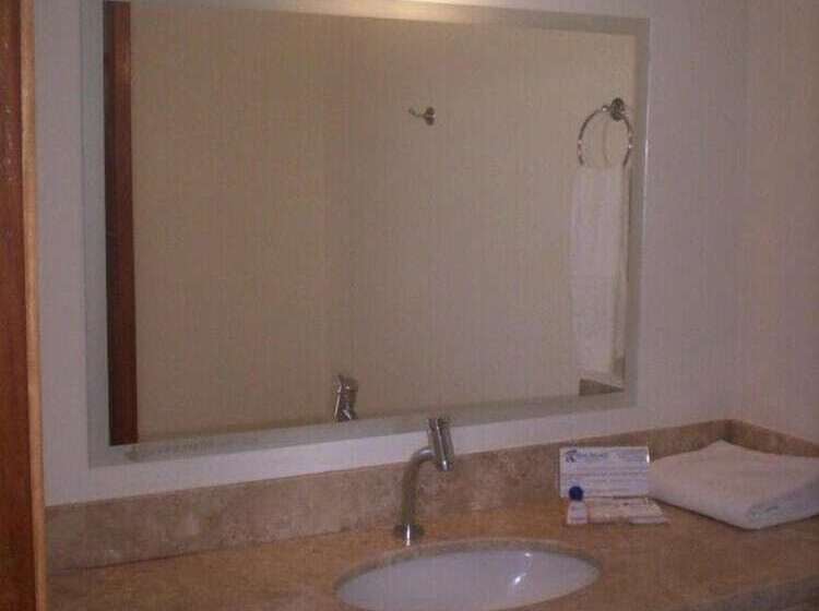 חדר סטנדרט יחיד, Real Palace