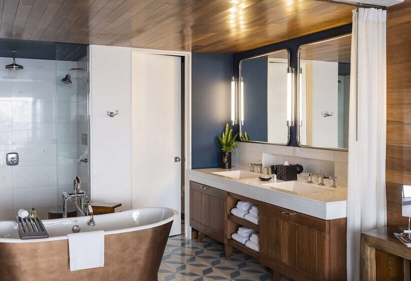 Люкс Вид на Море, The Cape, A Thompson Hotel, By Hyatt