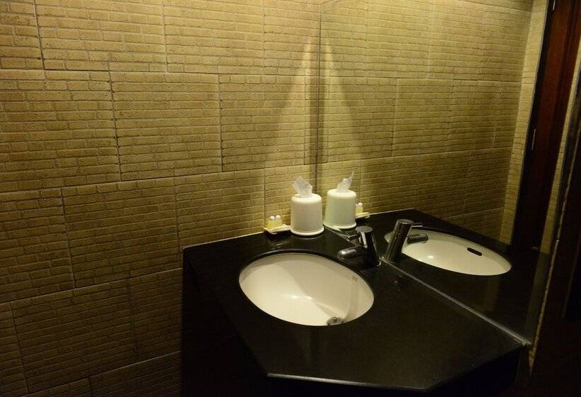 Семейный Номер, Vanda House Resort