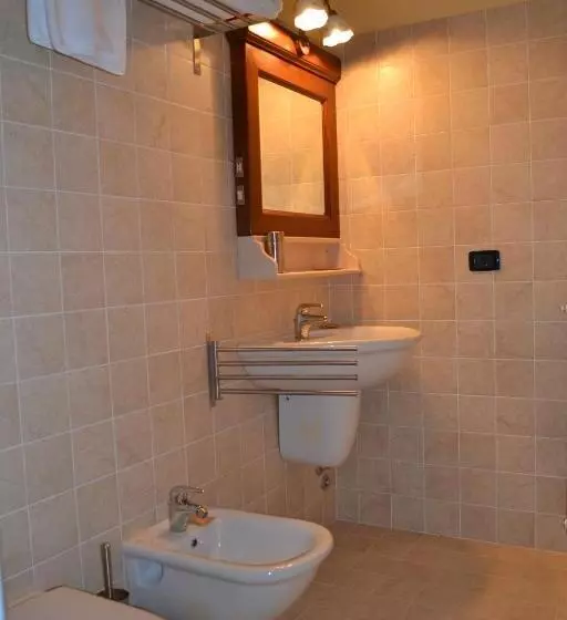 スタンダード４人部屋, Villa Graziani