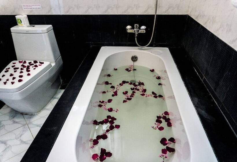 اتاق لوکس, Westay @ The Grand Nyaung Shwe, Inle Lake