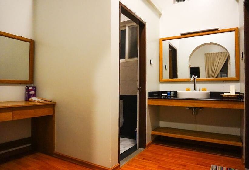 اتاق سوپریور, Westay @ The Grand Nyaung Shwe, Inle Lake