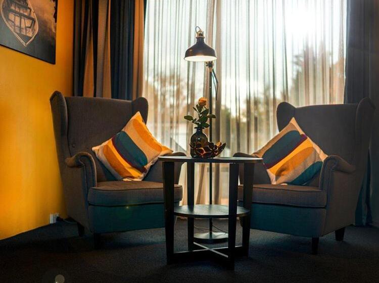 اتاق استاندارد, The Oriana Orange   Retro Hotel & Resort