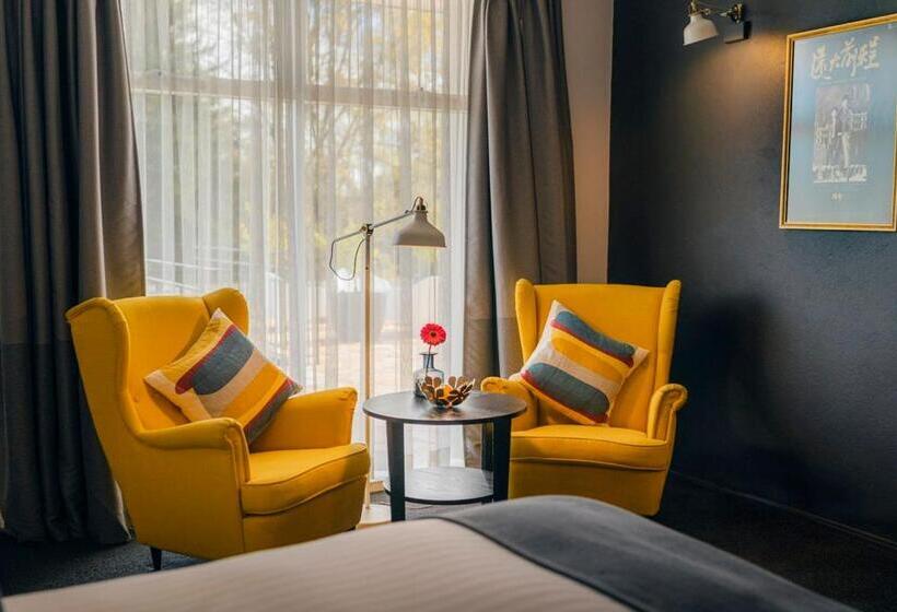 اتاق استاندارد با تخت بزرگ, The Oriana Orange   Retro Hotel & Resort