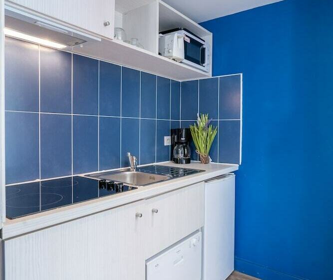 标准工作室, Adonis Arles by Olydea