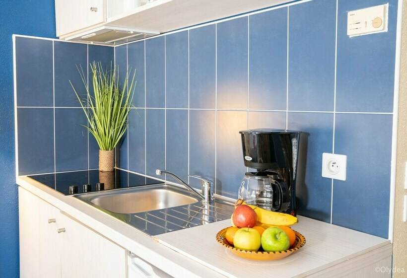 标准工作室, Adonis Arles by Olydea