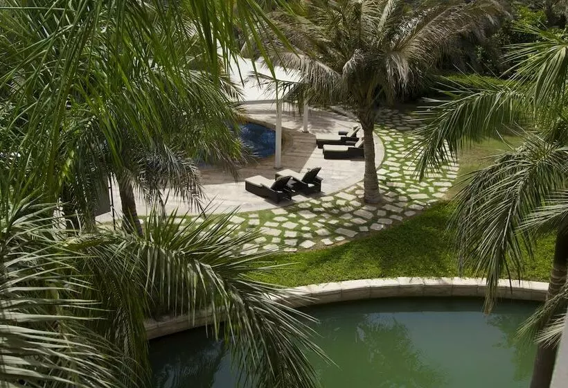 Standard-studio, Shangri La Hotel Apartments Qaryat Al Beri