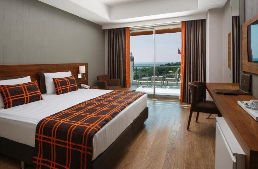 Family Room Sea View