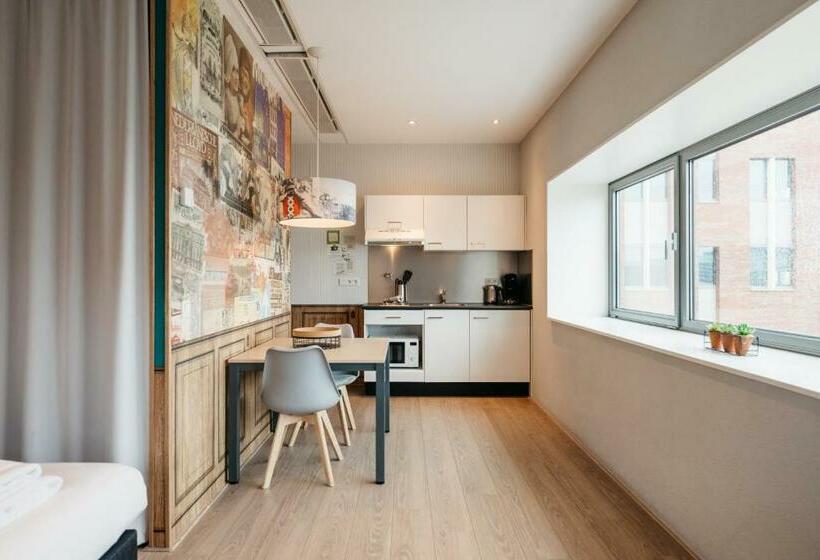 استودیوی استاندارد, Amsterdam Id Apart