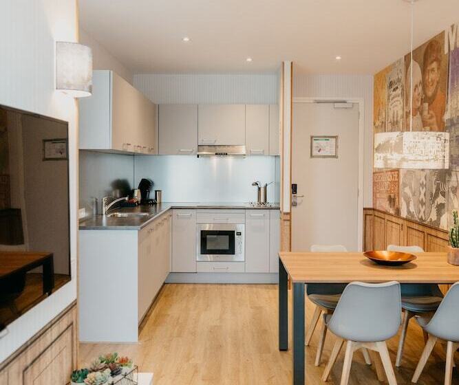 استودیو اجرایی, Amsterdam Id Apart