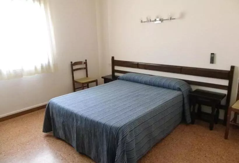 اتاق استاندارد, Hostal L´esplai