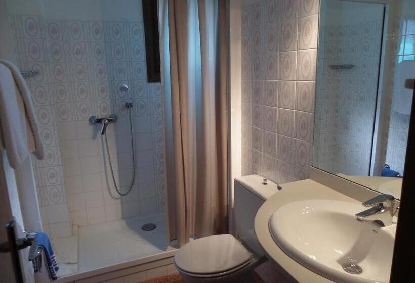 四人标准间, Hostal L´esplai