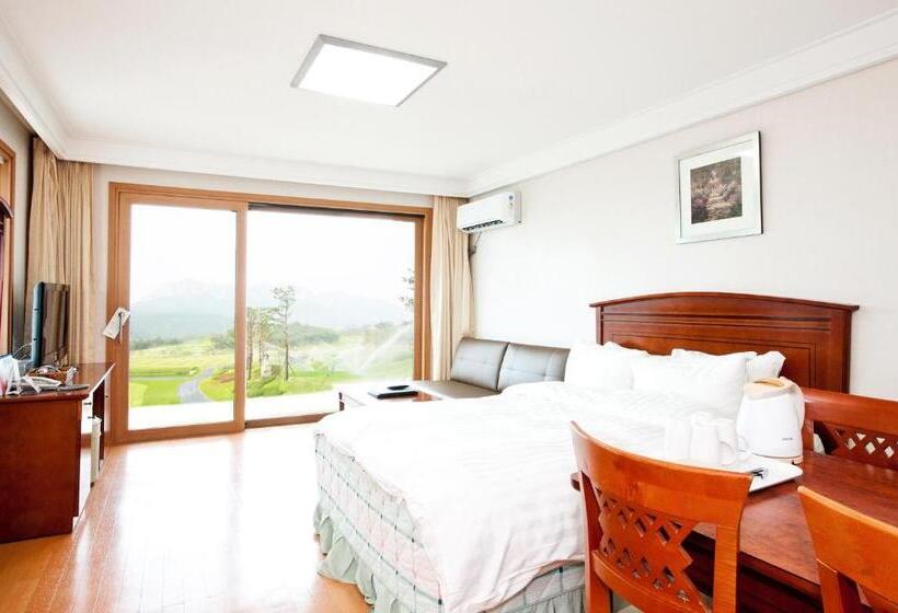 Семейный Номер Вид на Горы, Delpino