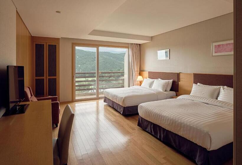 Семейный Номер Вид на Горы, Delpino