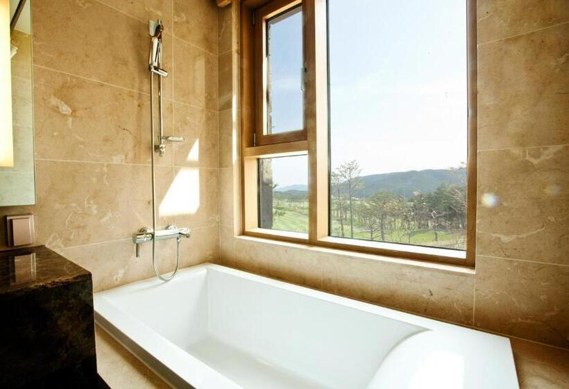 ロイヤルスイート, Delpino