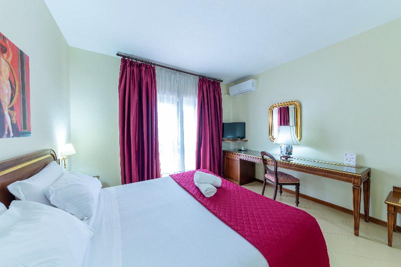 Семейный Номер, Delpino