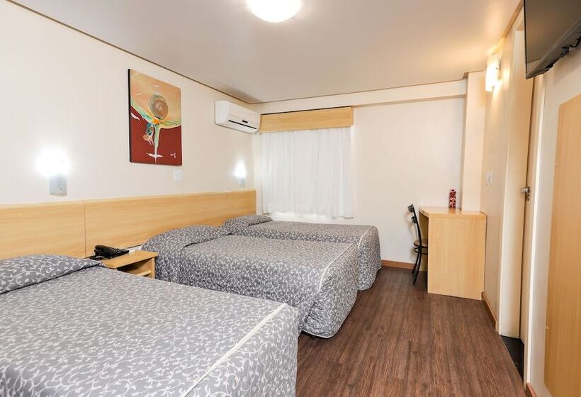 اتاق استاندارد سه نفره, Express Terminal Tur  Rodoviaria Porto Alegre