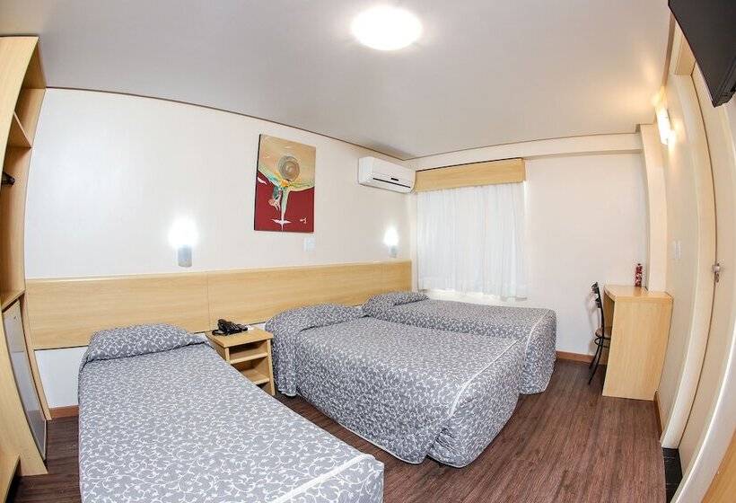 اتاق استاندارد سه نفره, Express Terminal Tur  Rodoviaria Porto Alegre