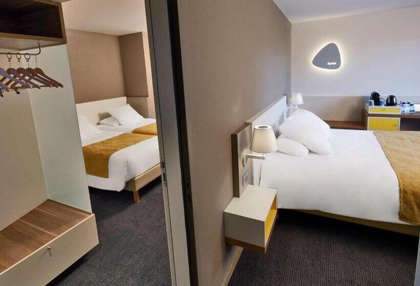 חדר סטנדרט, Kyriad Prestige Pau – Palais Des Sports