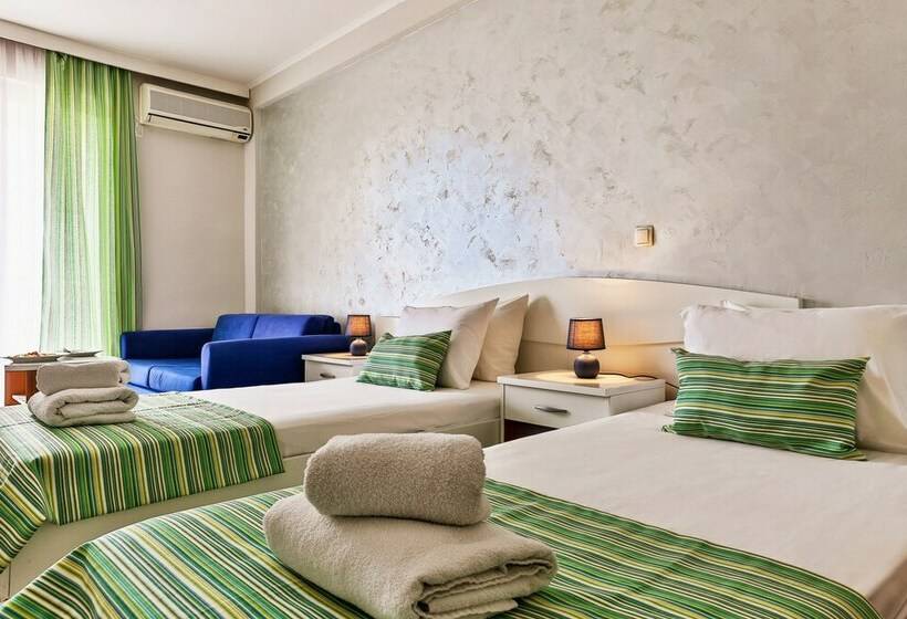 Triple Room Sea View, Magnolija