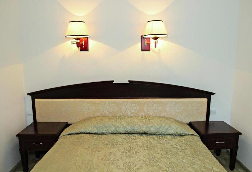 جناح, Mpm Family Hotel Merryan