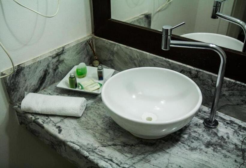 Люкс Вид на Сад, Porto Dos Casais Guest House Itacare