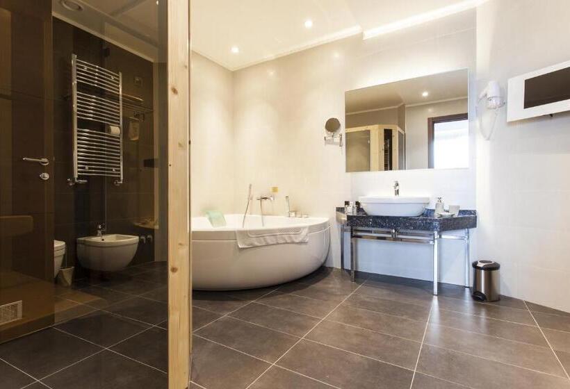 سوییت لوکس, Premier Aqua  Adults Only