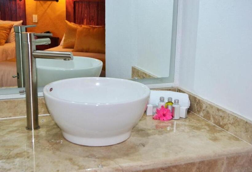 带大床的标准间, Rinconada De Cortes