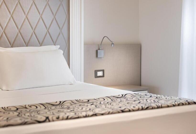 Полулюкс, Riviera