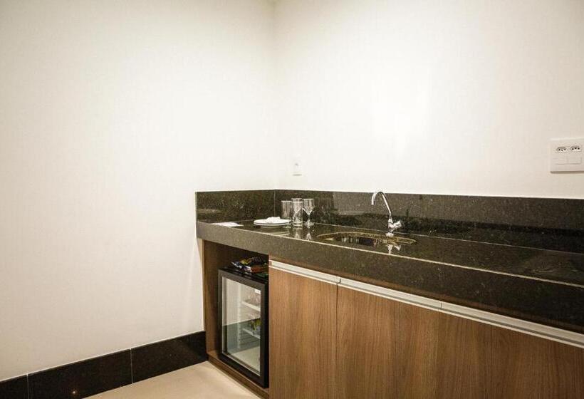 수피리어 룸, San Diego Governador Valadares