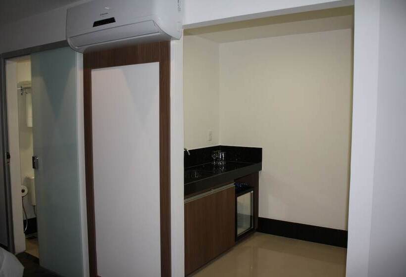 디럭스 룸, San Diego Governador Valadares